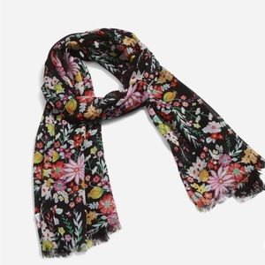 Vera Bradley Soft Fringe Scarf NWT